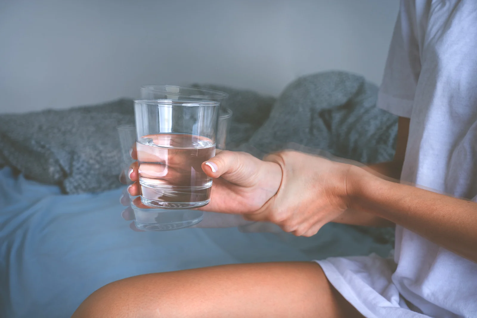 Drżenie samoistne a choroba Parkinsona – objawy, diagnostyka i możliwości leczenia